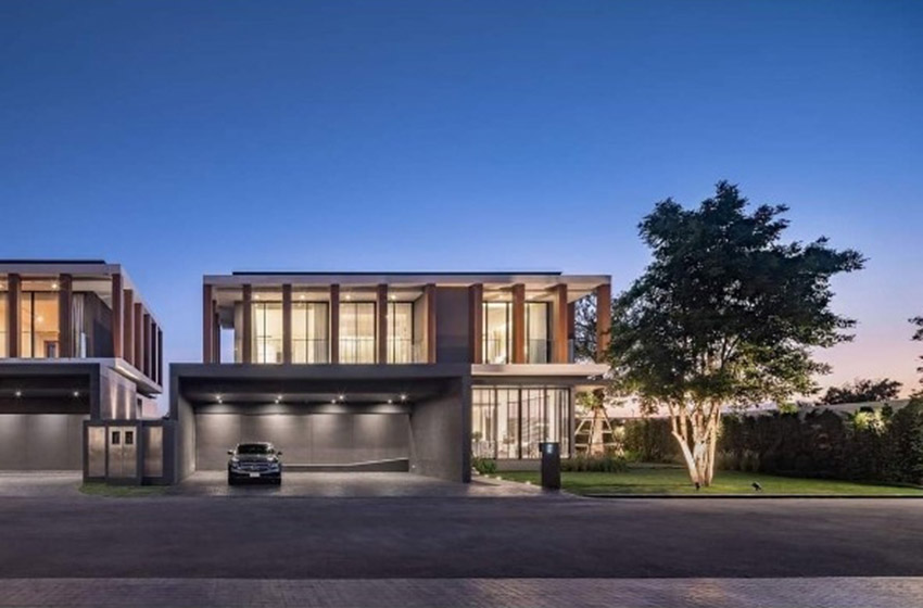 House with Shared Pool for sale in Bangnatrad